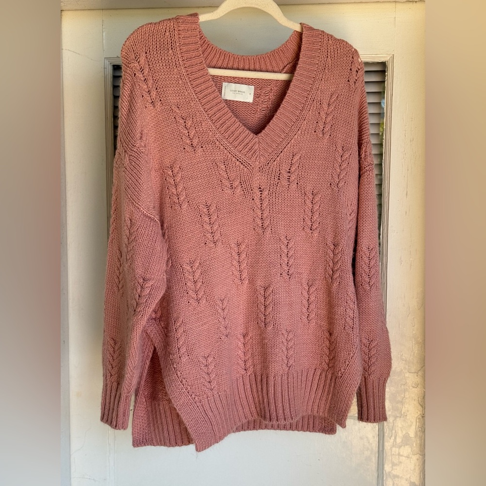 Light pink luck brand cable knit sweater oversized medium